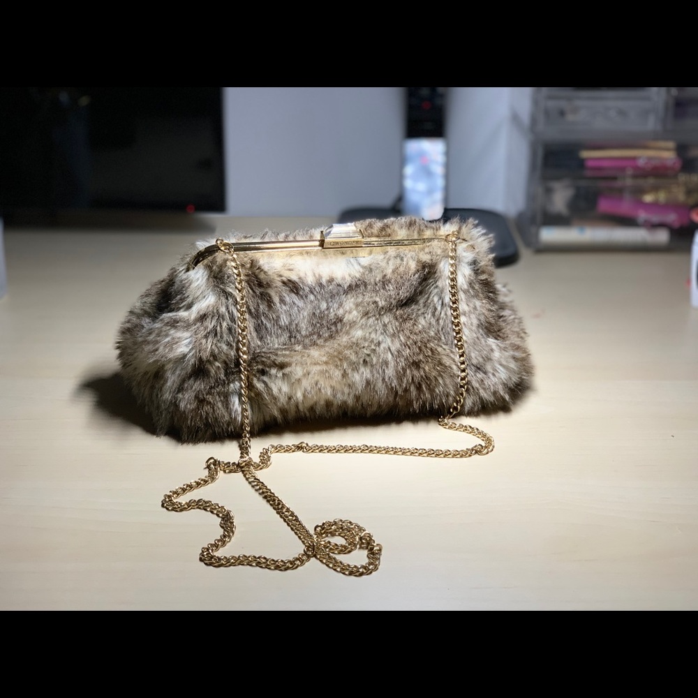 C wonder fluffy crossbody bag